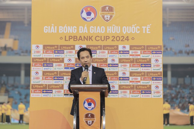 Khai mạc Giải bóng đá giao hữu quốc tế LPBank Cup 2024
