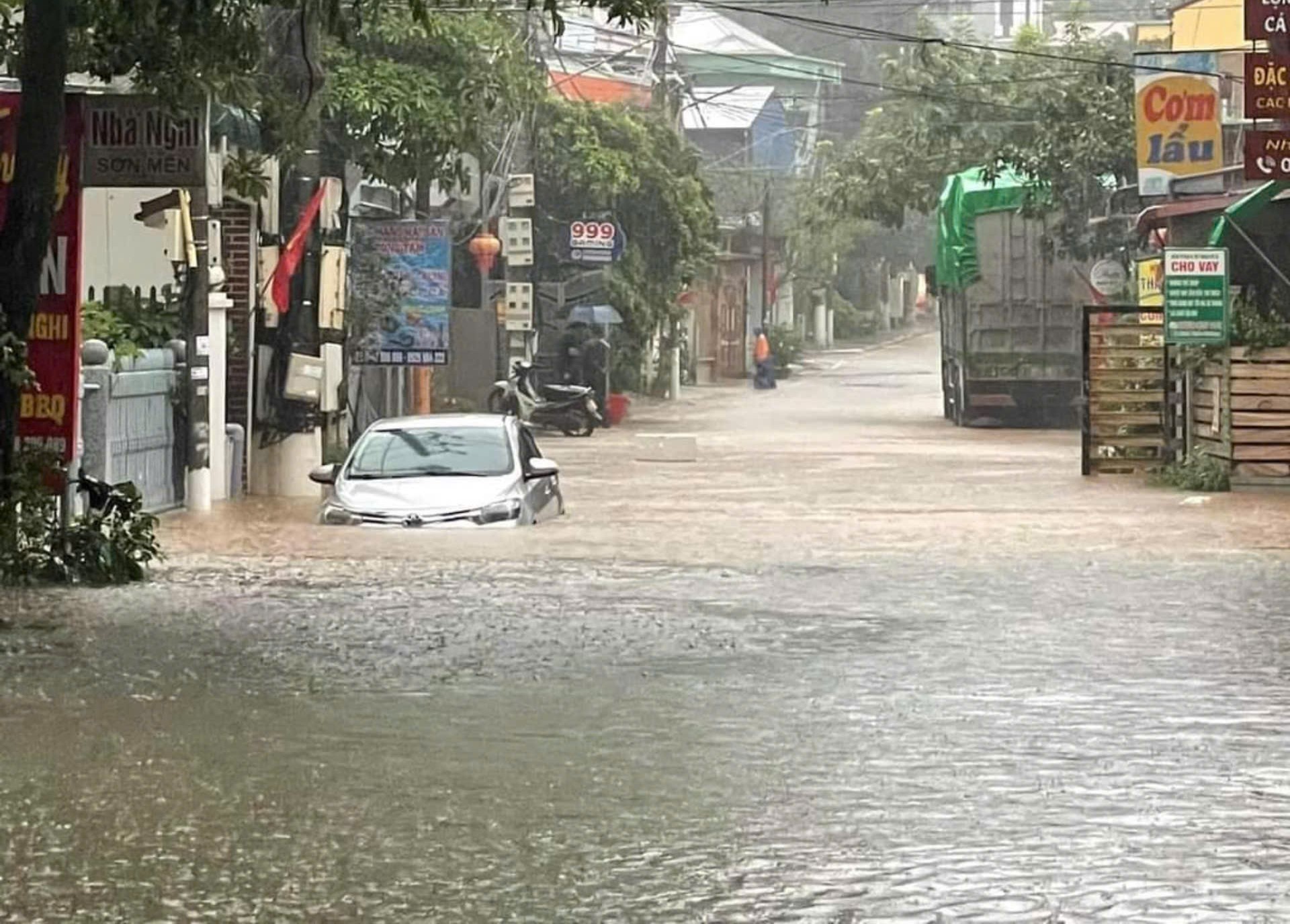 Mưa lũ cuốn trôi nhà dân, hoa màu, ngập úng cục bộ ở Sơn La
