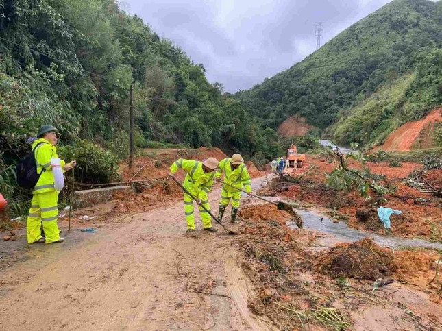 Tình hình các tuyến xe khách đi miền núi phía Bắc hiện nay
